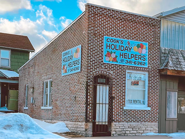 Cook's Holiday Helpers photo credit *Hajee Flickr