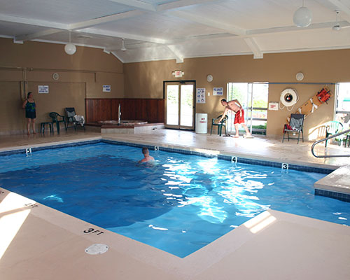 Gray Wolf Lodge Pool